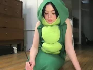 girl
        littlesugarpea cam image #3088580