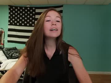 girl
        anabelleleigh cam image #1541298
