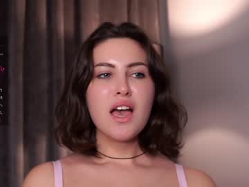 girl
        antoniaballe cam image #3396250