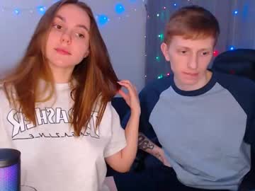couple
        julsweet cam image #3195896