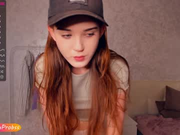girl
        minnietammy cam image #2060795