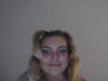 girl
        ittybittytitties9 cam image #1546291