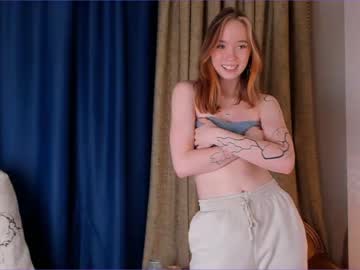 girl
        chaimelalk cam image #989752