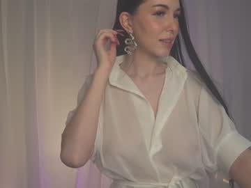 girl
        sophia_lean cam image #1630502
