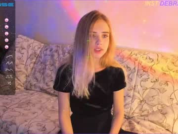girl
        debragrace cam image #88461