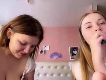 couple Milf & Teen Sex Cam Girls with angry_girl