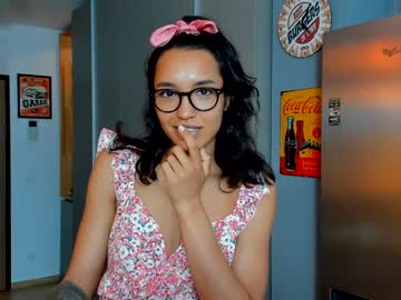 girl
        alice_bane cam image #1735647