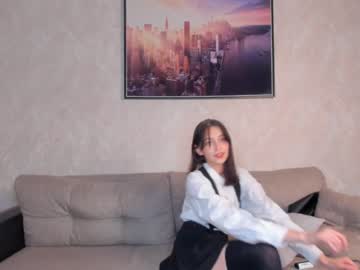 girl
        kate_willsons cam image #3393000