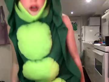 girl
        littlesugarpea cam image #1111769
