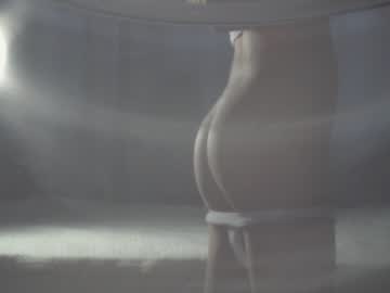 girl
        arielday cam image #3119077
