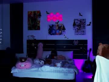 girl
        madnessalise cam image #2806108