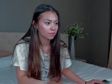 girl
        amely_moore cam image #1461842