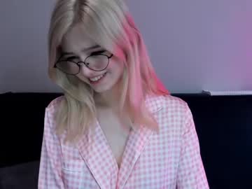 girl
        grace_smit cam image #2587764