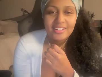 girl
        blackgurlkitty cam image #652180