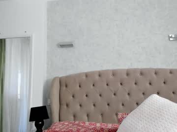 girl
        saradimond cam image #1122996