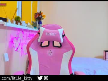 girl
        lit1le_kitty_ cam image #174451