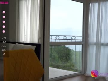 girl
        vika54784 cam image #1639412