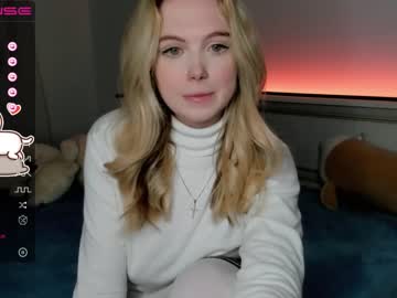 girl
        small_blondee cam image #865697