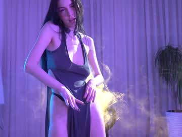 girl
        sophia_lean cam image #3023422