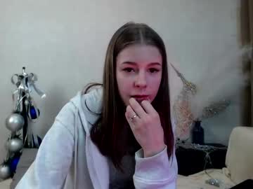 girl
        emily_kimm cam image #891042