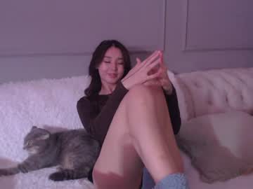 girl
        sarasuo cam image #2409112