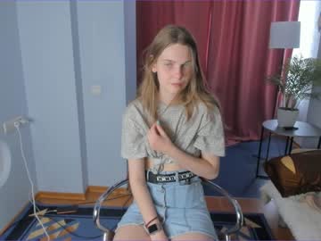 girl
        samanta_loeve cam image #1735667