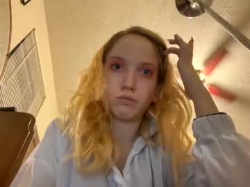 girl
        str4wberryshortcake cam image #2398503