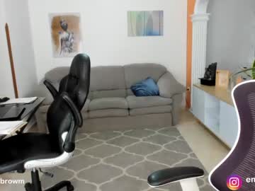 couple
        emillybrowm cam image #2245042