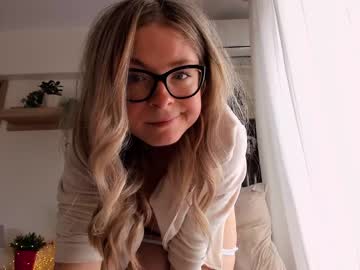 girl
        bestgirl_ofthe_neighborhood cam image #1065872