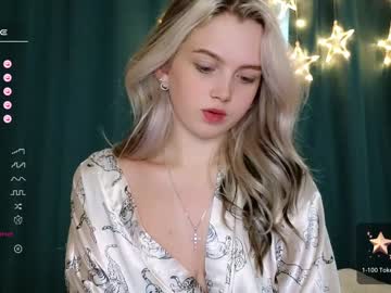 girl
        small_blondee cam image #2272209