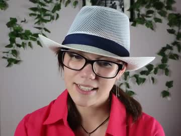 girl
        teresabriggs cam image #2264852