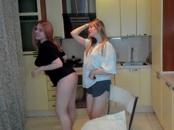 couple Milf & Teen Sex Cam Girls with twixxxgirls