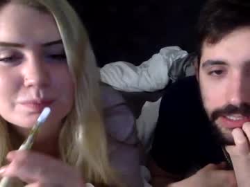 couple
        roseeebaby cam image #1394394