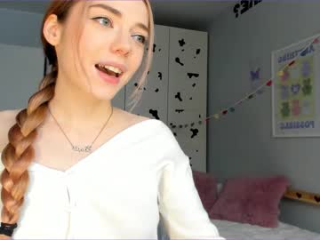 girl
        thisisamelia cam image #1196010