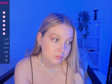 girl
        heatherholland cam image #186947