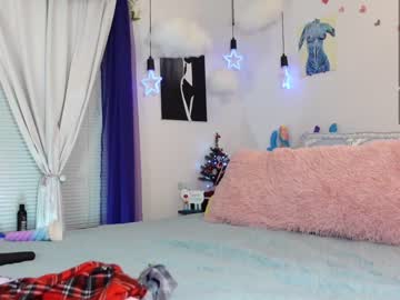 girl
        emmasky69 cam image #538554