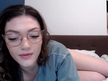 girl
        jacquelinexox cam image #3010711