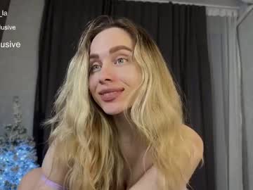 girl
        tatti_1 cam image #3195429