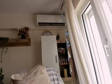 girl
        bestgirl_ofthe_neighborhood cam image #418675