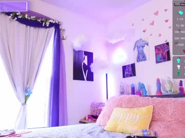 girl
        emmasky69 cam image #1823621