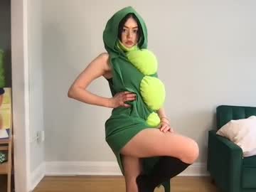 girl
        littlesugarpea cam image #2762311