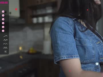 girl
        oxxme cam image #2297537