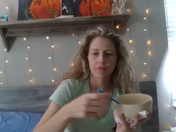girl
        progoddess cam image #2648154