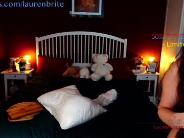 girl
        laurenbrite cam image #2679781