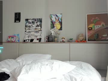 girl
        lucysmoothi cam image #2356945