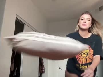 girl
        rileydepp cam image #2757655