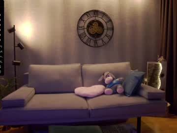 girl
        karrin cam image #2472382