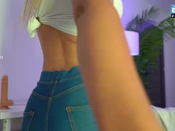 girl
        knodaknodab cam image #2066466