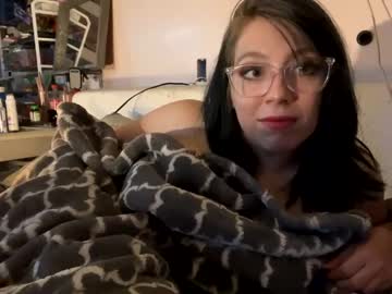 girl
        aimeekat cam image #2107657