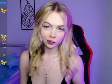 girl
        small_blondee cam image #915789